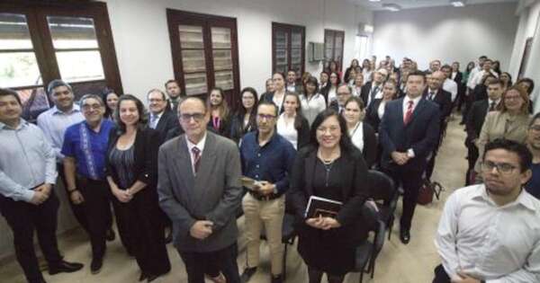 La Nación / El MEF capacita a funcionarios para fortalecer la administración y control de recursos del Estado