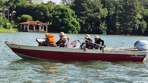 Fiscalía investiga posible vertido ilegal de desechos en lago Acaray