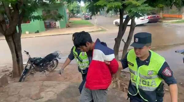 Vecinos detuvieron a un hombre con arresto domiciliario tras intentar robar a una anciana en Villarrica  - Policiales - ABC Color