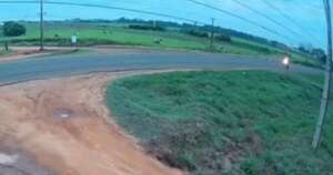 La Nación / Choque entre motocicletas deja dos personas gravemente heridas en San Pedro