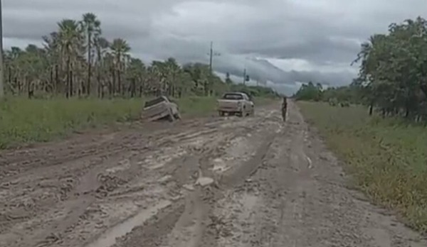 Alto Paraguay al borde del aislamiento total: comunidades claman por un camino de todo tiempo