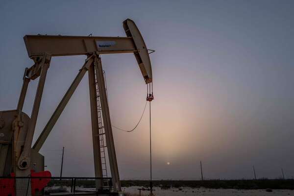 El petróleo de Texas cae casi 12% tras la reapertura del estrecho de Ormuz - Mundo - ABC Color