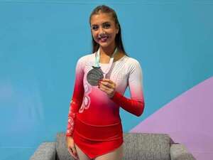 Paloma García se alza la presea plata y agranda el medallero paraguayo en Buenos Aires - Polideportivo - ABC Color
