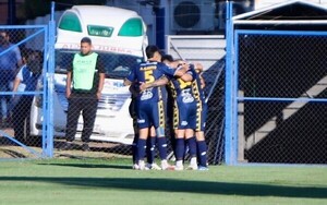 El Triqui festeja en su casa