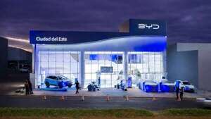 BYD inauguró su showroom flagship y lanzó el ATTO 8 - Negocios - ABC Color