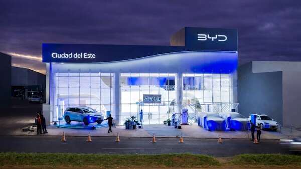 BYD inauguró su showroom flagship y lanzó el ATTO 8 - Negocios - ABC Color