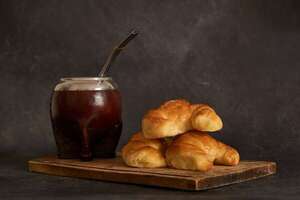 Aprendé a hacer las clásicas medialunas de manteca argentinas - Gastronomía - ABC Color