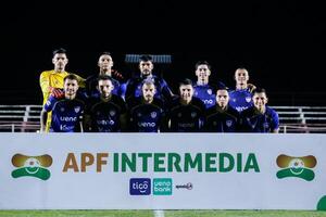 Encarnación FC golpea sobre el final a Paraguarí y suma tres puntos