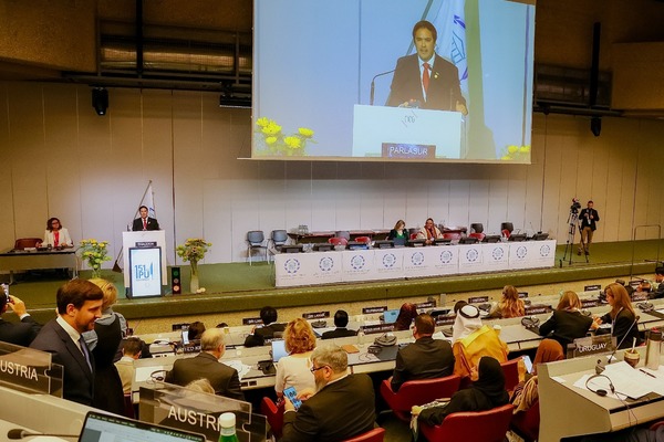 Parlasur refuerza su agenda internacional en asamblea global en Estambul - ADN Digital