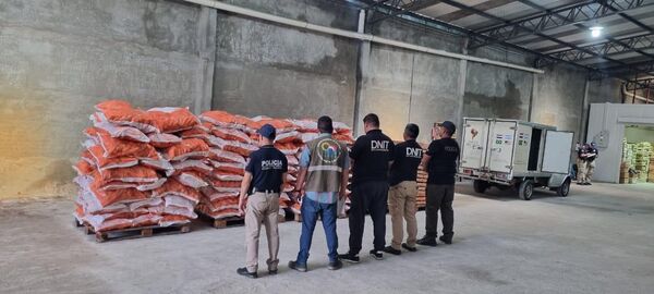 Incautan toneladas de productos de contrabando que abastecerían a supermercados