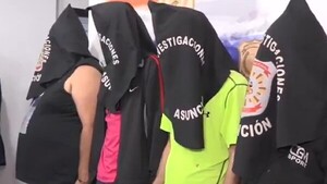 Caen cinco supuestos implicados en robos a comercios, unos simulaban ser clientes y otros policías