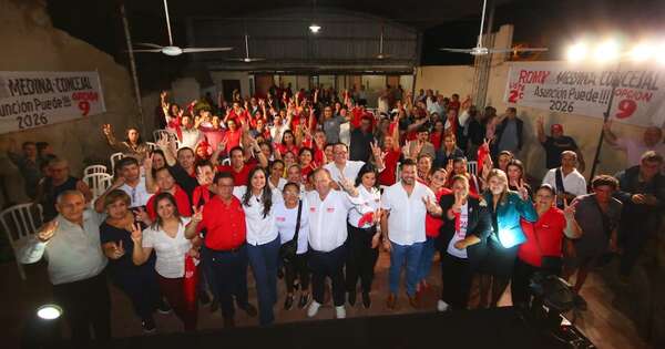 La Nación / Camilo Pérez resalta rol de las mujeres en la construcción política