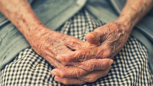 Preocupa aumento del abandono de adultos mayores en Encarnación