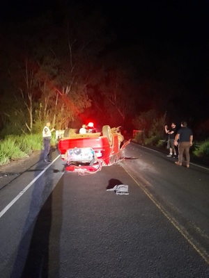 Encuentran automóvil volcado sin ocupantes y descubren que fue robado - Concepción al Día
