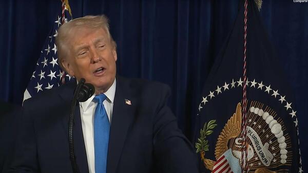 Trump afirma que Irán "no puede chantajear" a EEUU con un nuevo cierre del estrecho de Ormuz