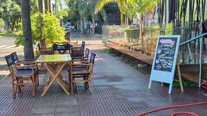 Encarnación: Gastronómicos refieren 50% menos en ventas debido a falta de circulante y suba de combustibles - Economía - ABC Color