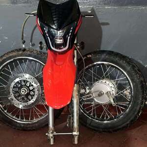 Detenido por ofrecer partes de una moto robada en redes sociales - Policiales - ABC Color