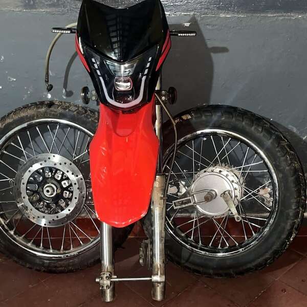 Detenido por ofrecer partes de una moto robada en redes sociales - Policiales - ABC Color