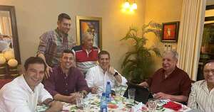 La Nación / Cartes lamenta fallecimiento del líder colorado, Antonio Aranda