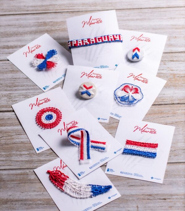 Artesanas ofrecen piezas patrias para celebrar mayo con identidad y tradición