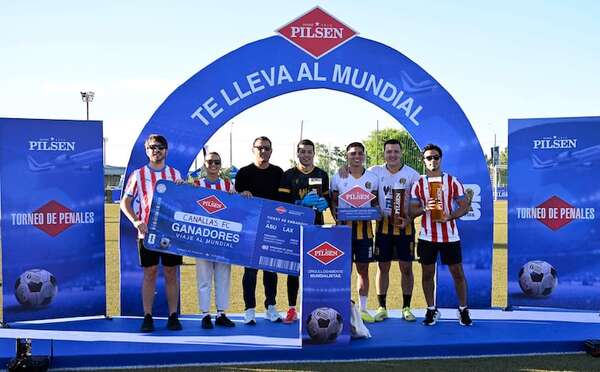 Pilsen lleva a tres amigos a vivir el debut de la Albirroja en el Mundial - Deportes - ABC Color