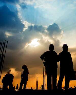 Miles de obreros abandonaron rubro - Económico - ABC Color