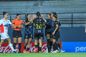 Olimpia obtuvo un trabajado triunfo ante Nacional/Humaitá