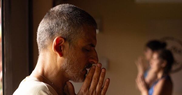La Nación / Instructor argentino dictará un taller de Ashtanga Yoga en Asunción