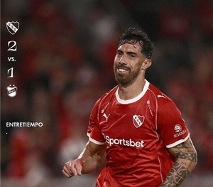 Gabriel Ávalos lidera la remontada de Independiente con gol y asistencia