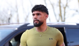 Otra preocupación para la Albirroja: Omar Alderete también se retira lesionado