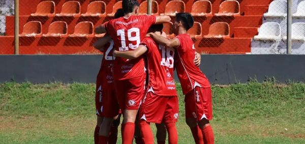 Popular / Porque llegó el Generalll... El Rojo mallorquino manda en la Intermedia