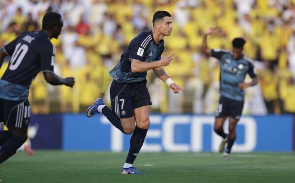 Cristiano Ronaldo llega a  969 goles - Fútbol Internacional - ABC Color