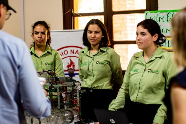 Centro Educativo Mbaracayú es reconocido por su innovación en educación para el desarrollo sostenible - trece