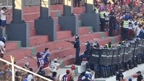 Violencia, un inesperado invitado en el superclásico