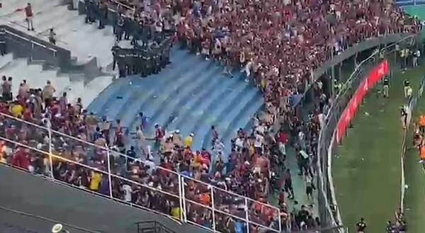 [VIDEO] ¡Clásico suspendido!