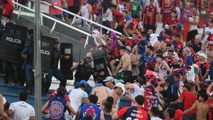 ¿Cerro perderá puntos a causa de bochincheros? "Esa clase de hinchas no queremos"