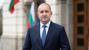 Un general euroescéptico irrumpe con fuerza en las elecciones búlgaras