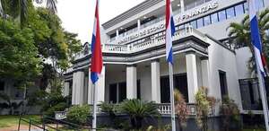 Unos US$ 3.840 millones de fondos públicos hay en el sistema bancario - Economía - ABC Color