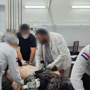 Enfrentamiento entre barras y Policía dejó un agente herido