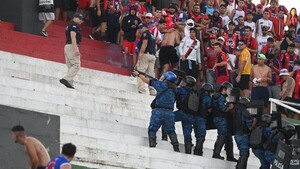 Lo que tenés que saber: Violencia en el superclásico, vuelco de piloto paraguayo y llamado a la fraternidad