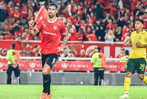 Infernal momento de Ávalos en Independiente: otro gol y asistencia