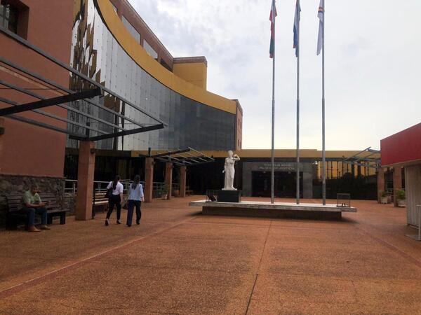 Funcionarios judiciales de Itapúa exigen mejoras laborales tras visita de ministra