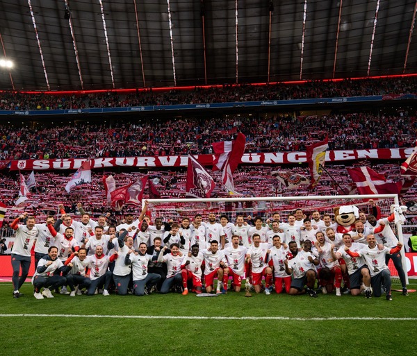 Bayern Múnich se consagra campeón de la Bundesliga por 13º vez en 14 años
