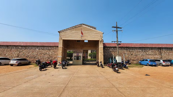 Riña en cárcel de Concepción acaba con un reo herido y posterior requisa