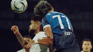 Ronaldo Martínez encamina el triunfo de Talleres