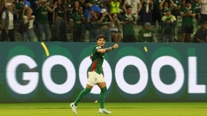 Gustavo Gómez guía al Palmeiras en una victoria estratégica para blindar el liderato