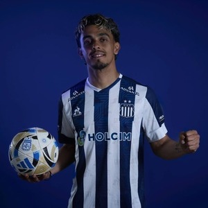 Ronaldo Martínez se reencuentra con el gol y apuntala el gran momento de Talleres