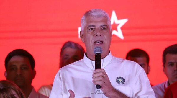 ¿Quién acompañará a Arnoldo Wiens en la chapa presidencial de la disidencia?