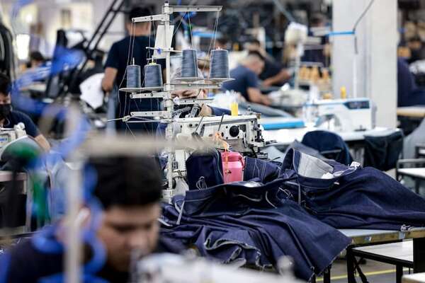 Maquila capta US$ 56 millones en inversiones y proyecta 1.100 empleos - Economía - ABC Color