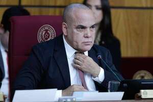 Bachi Núñez suprime incentivos a funcionarios tras escándalo por bonificaciones millonarias - Política - ABC Color